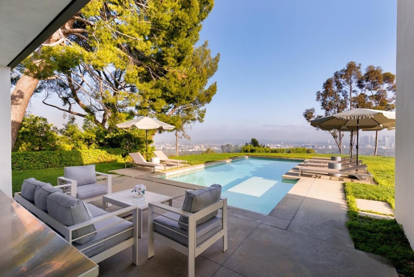 Villa Vue Modern