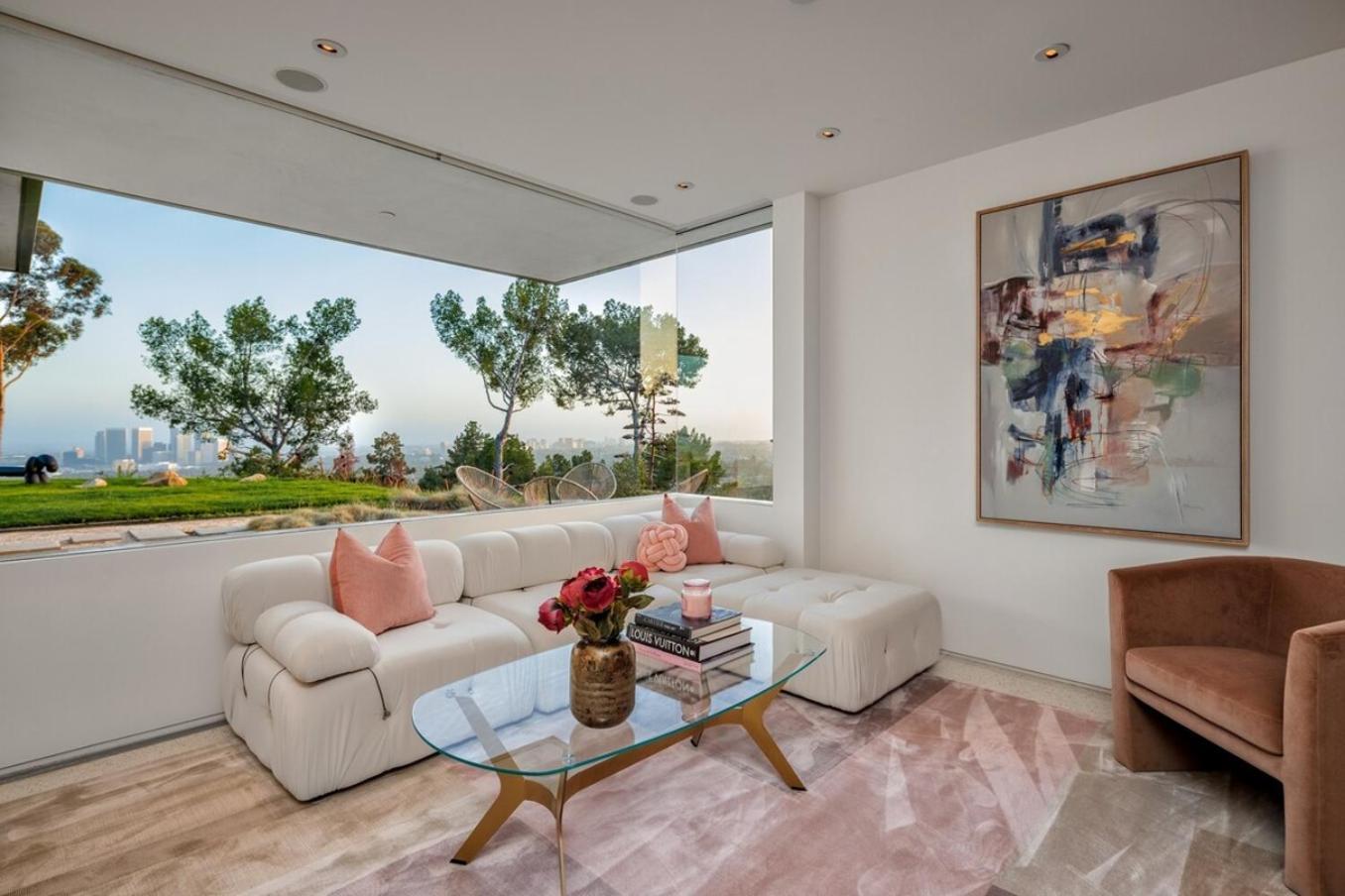 Vue Modern Villa